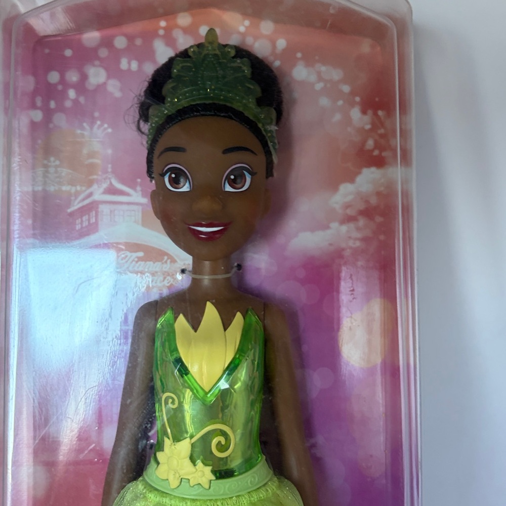 Disney Raya, Sisu, and Tiana Doll Trio Set - Picture 9 of 12